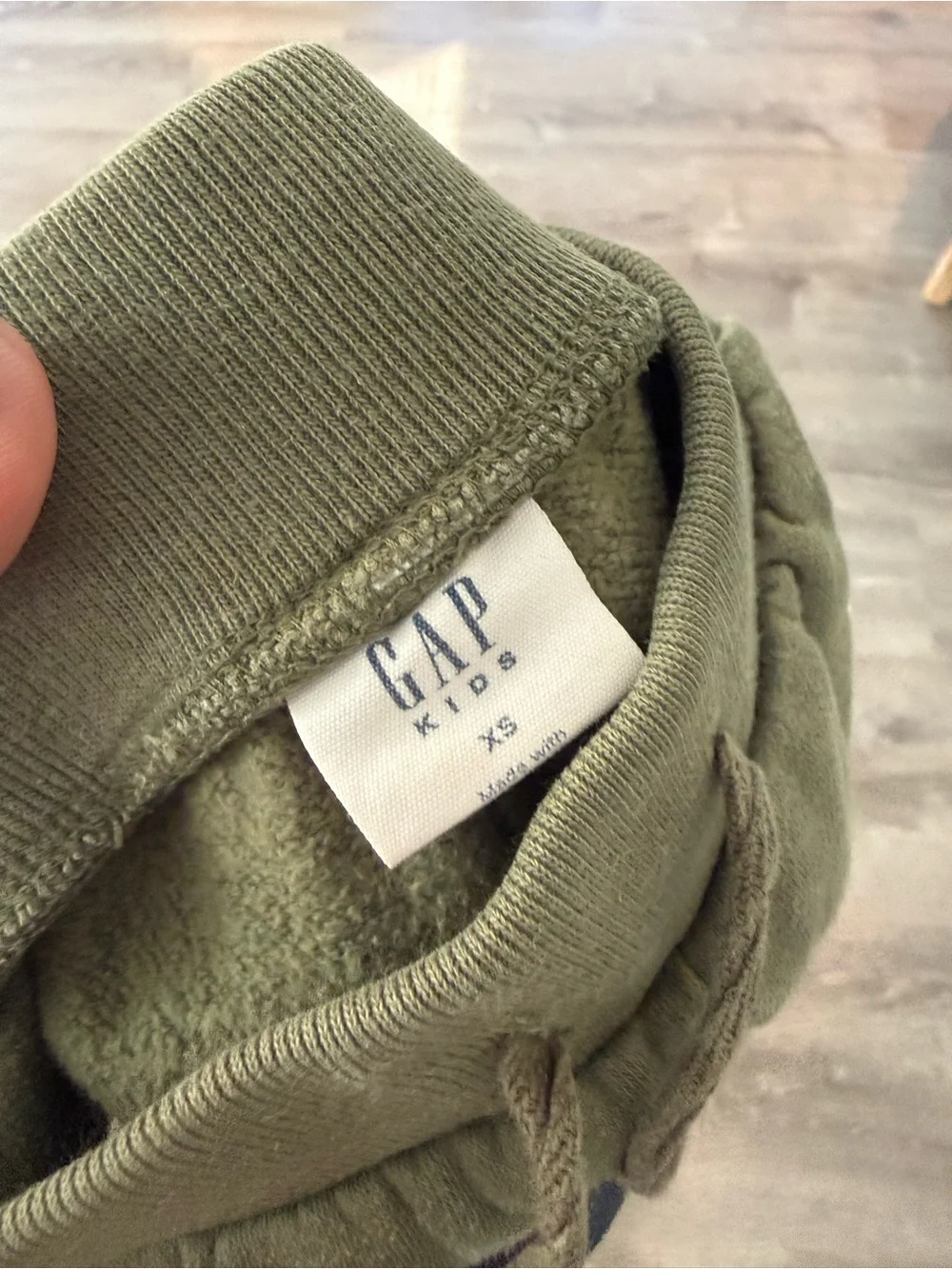 GAP green jogger